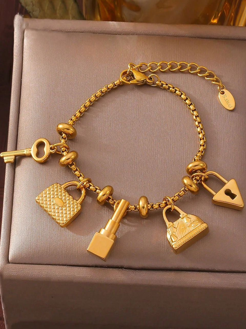 Lock And Key 18k Bracelets Gold St