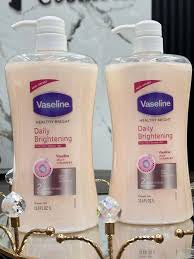 Vaseline Daily Brightening Even Tone Shower Gel Vitamin B3 1L