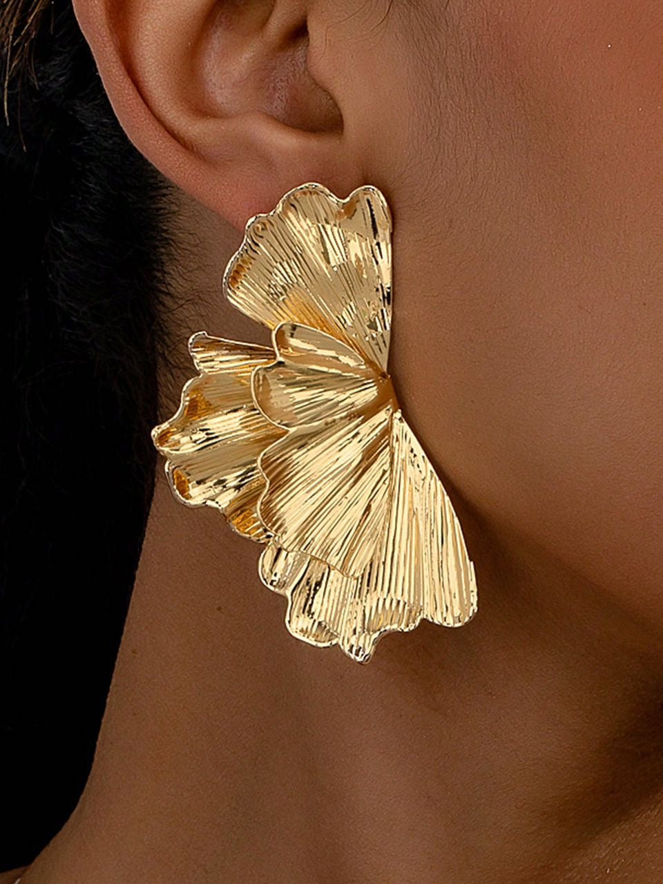 Large Flower Earrings Gold - Trillingo Express Online Marketplace