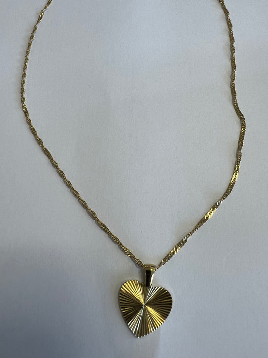 Gold Zuri Gold heart twisted necklace z556 - Trillingo Express Online Marketplace