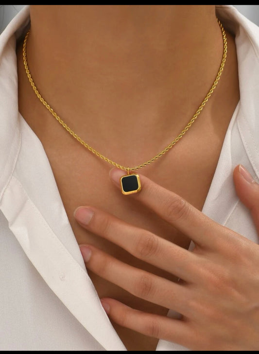 Zuri Twist Style Black Pendant Necklace Z140 - Trillingo Express Online Marketplace