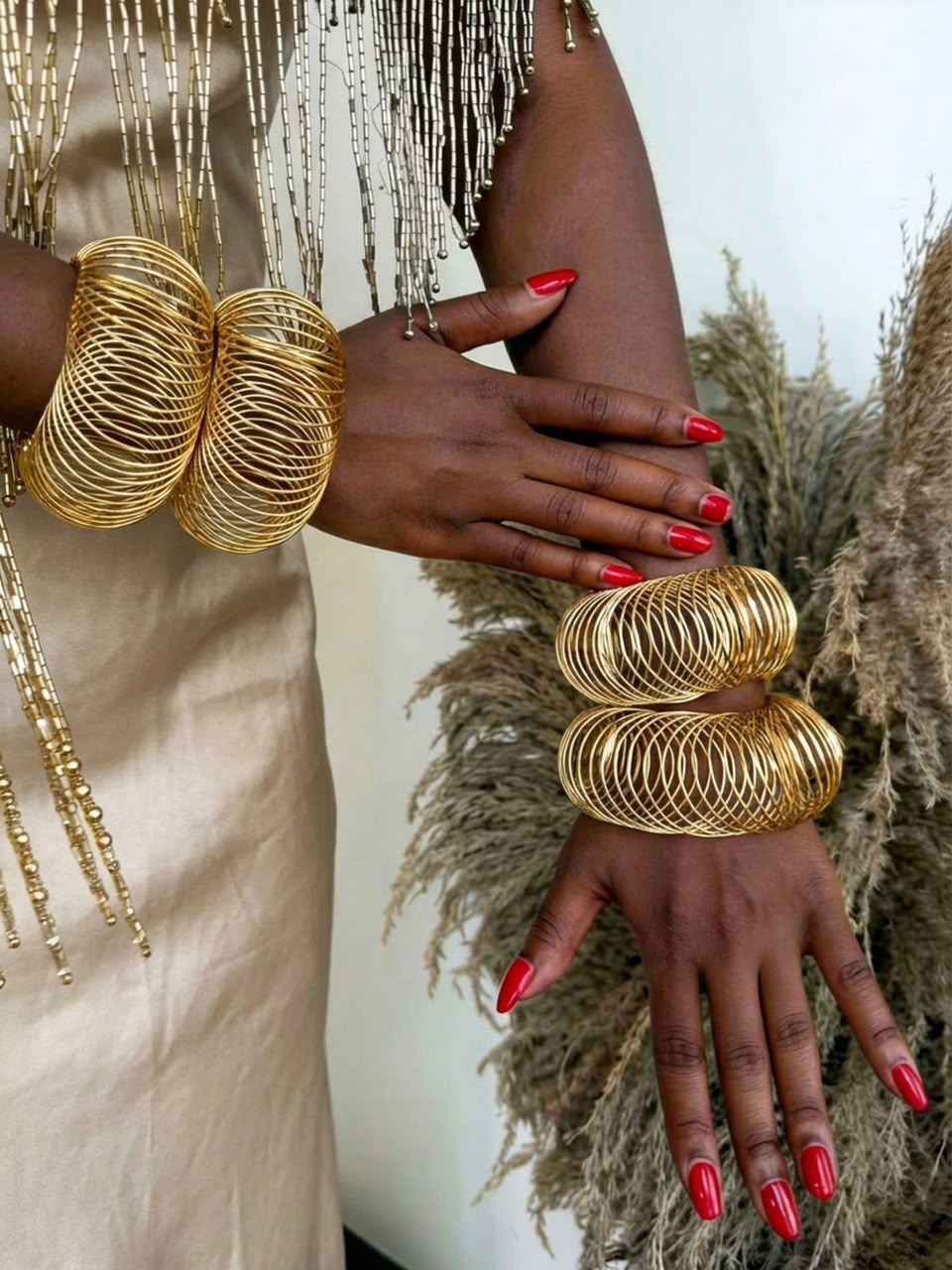 Gold Hollow Retracable Bangle